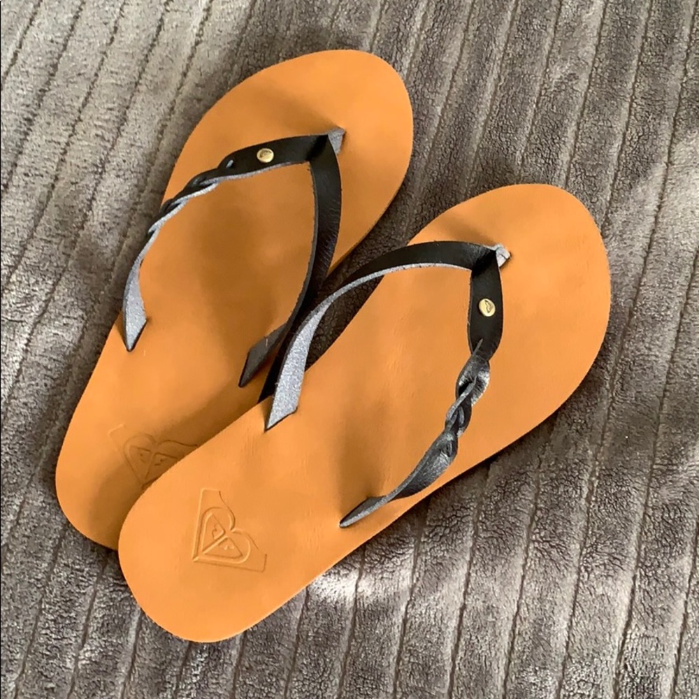 Roxy flip flops size 7
